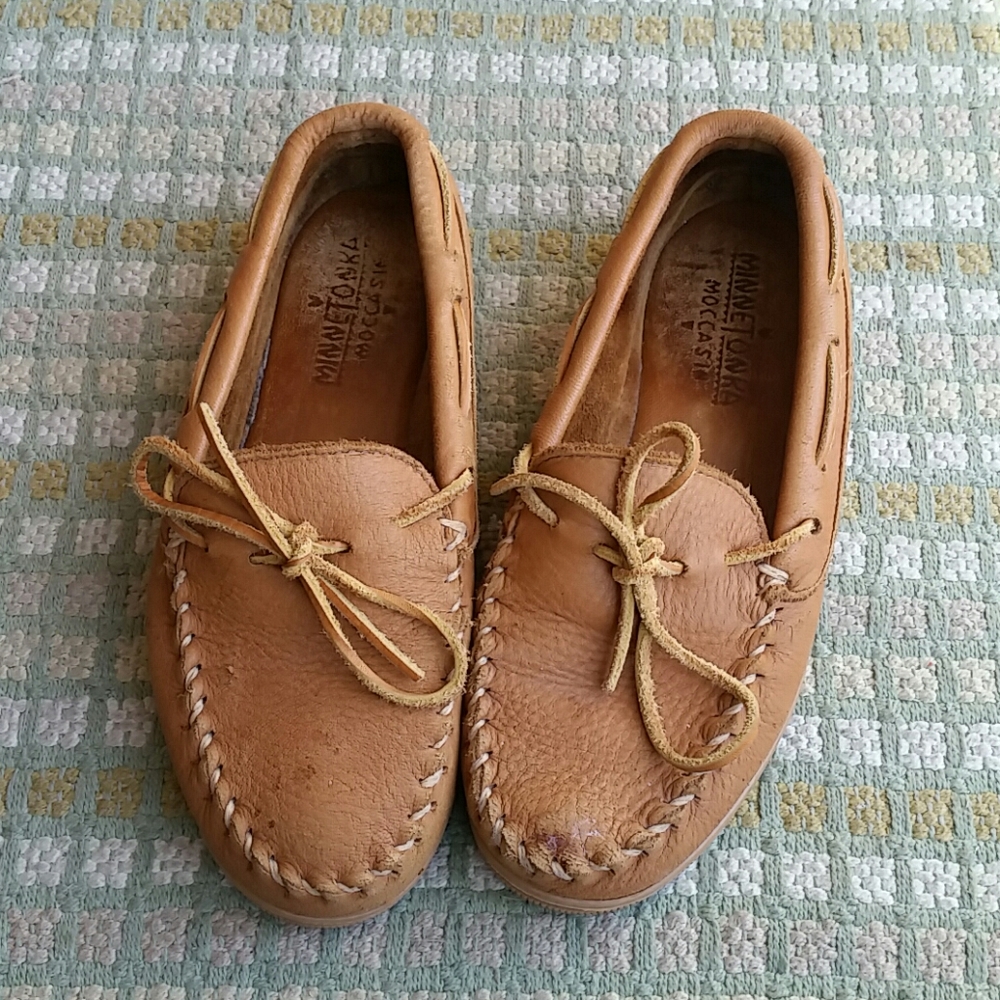 Minnetonka moccasin/loafers woman's size 9.5